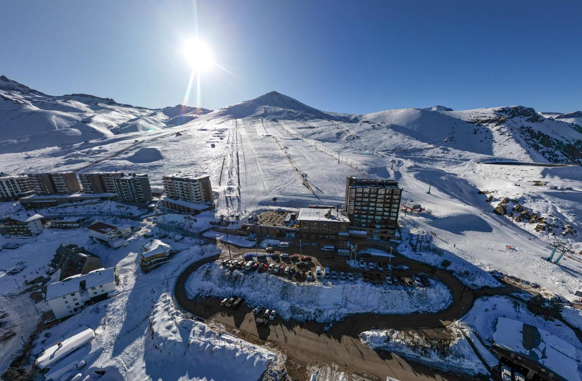 Departamentos Alojamiento Oficial Gran Parador Ski In - Out, Centro De Ski El Colorado, Farellones - Unico Con Descuentos En Servicios Del Centro De Ski Екстериор снимка